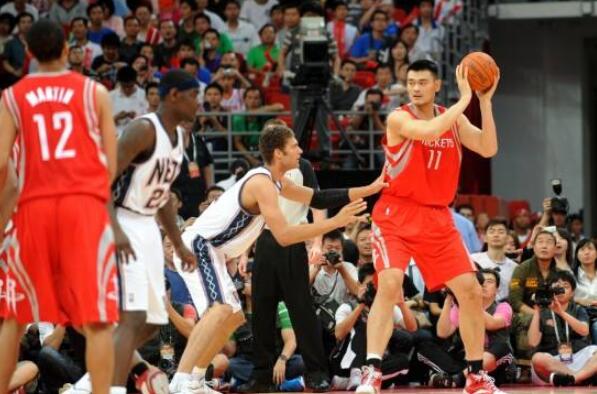 年轻且速度 年轻且速度